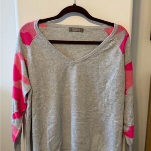 100% Cashmere Gray and Pink Women's Sweater